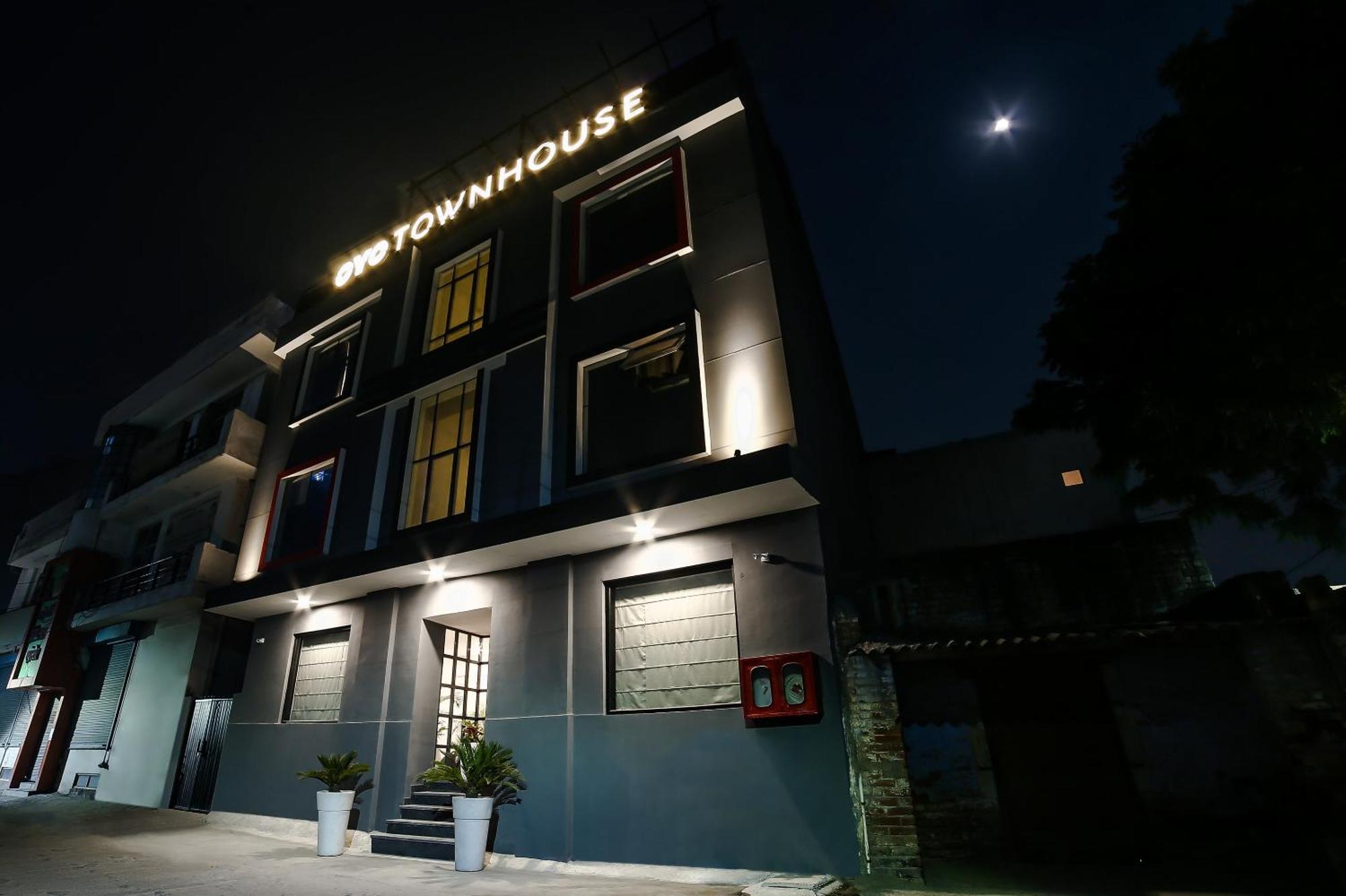 Collection O Townhouse 069 Hotel Gurgaon Eksteriør billede